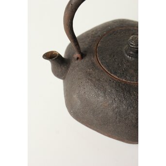 小泉仁左衛門 亀甲型 鉄瓶/湯沸 M439｜骨董店 のびる 古美術 骨董 和風