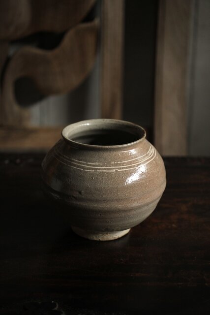 粉青沙器牡丹文瓶李朝写し 粉青沙器牡丹文瓶李朝写し 朝鮮美術 | 李朝粉