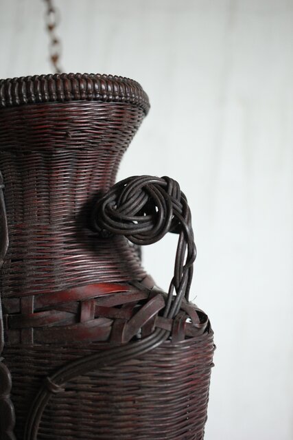 鈴木玩々斎 唐物写壺型耳付 懸花籠 竹籠 U362｜骨董店 のびる 古美術