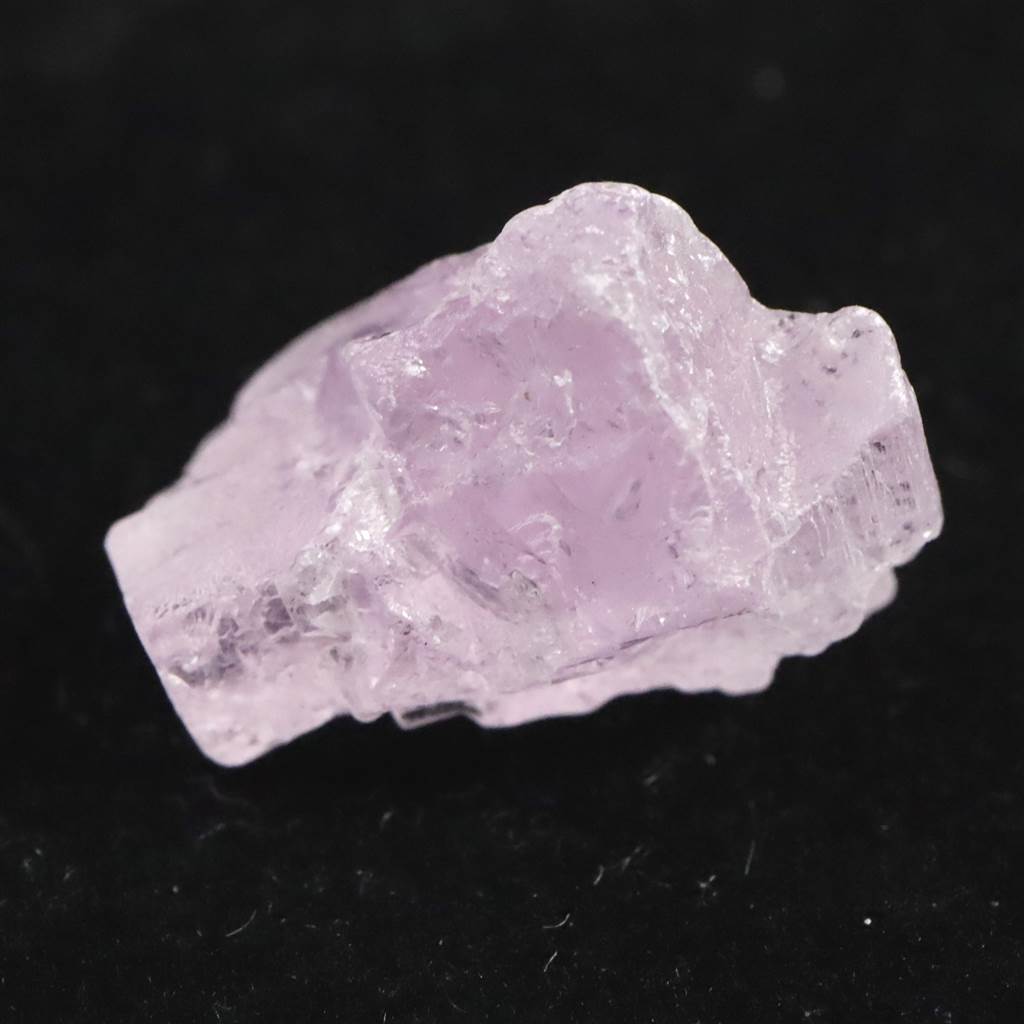 クンツァイト リチア輝石 原石 3.5g (ID:41703) | 榎本通商