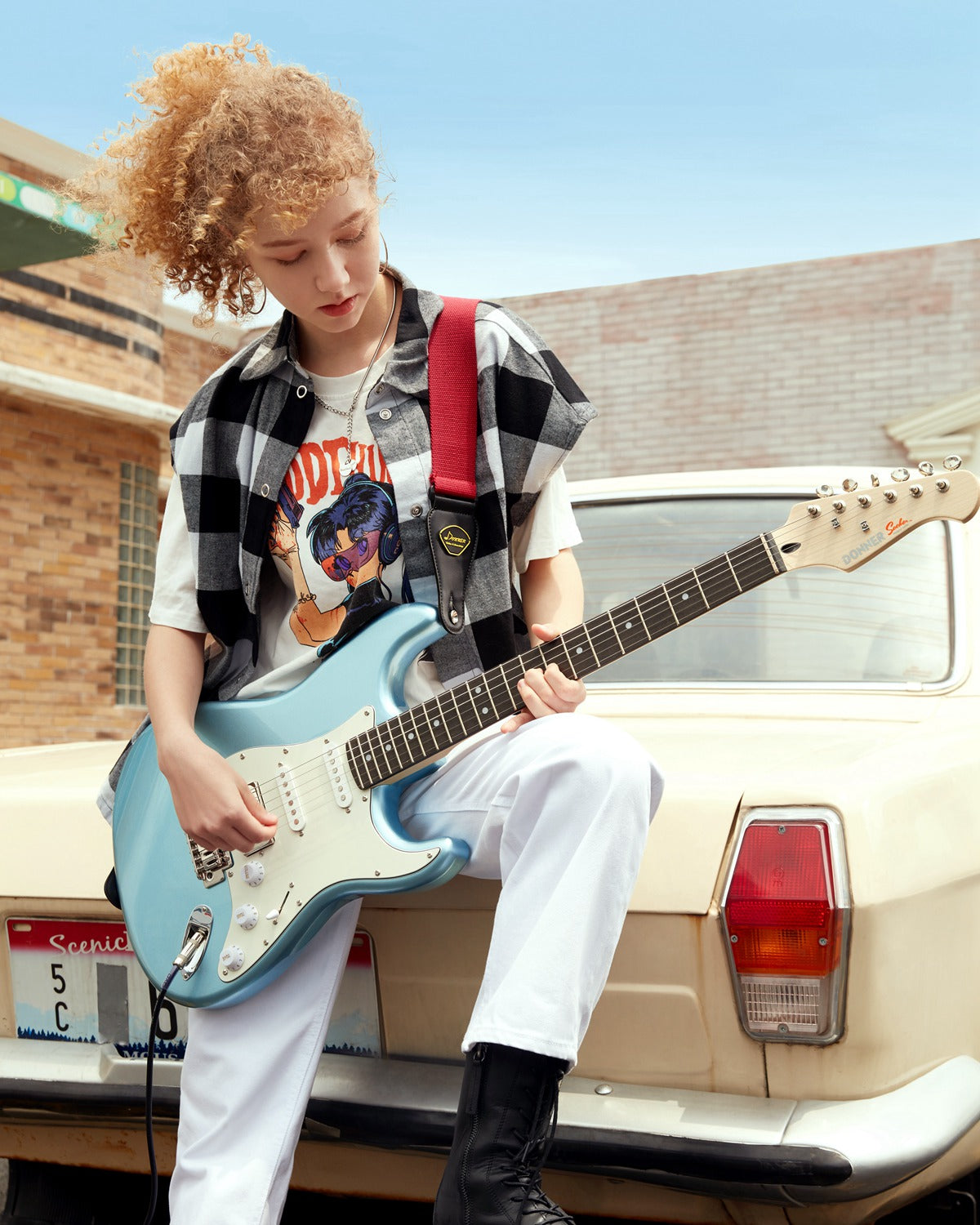 DST-152 Electric Guitar Kit with Amp & Bag | HSS Pickup & Coil