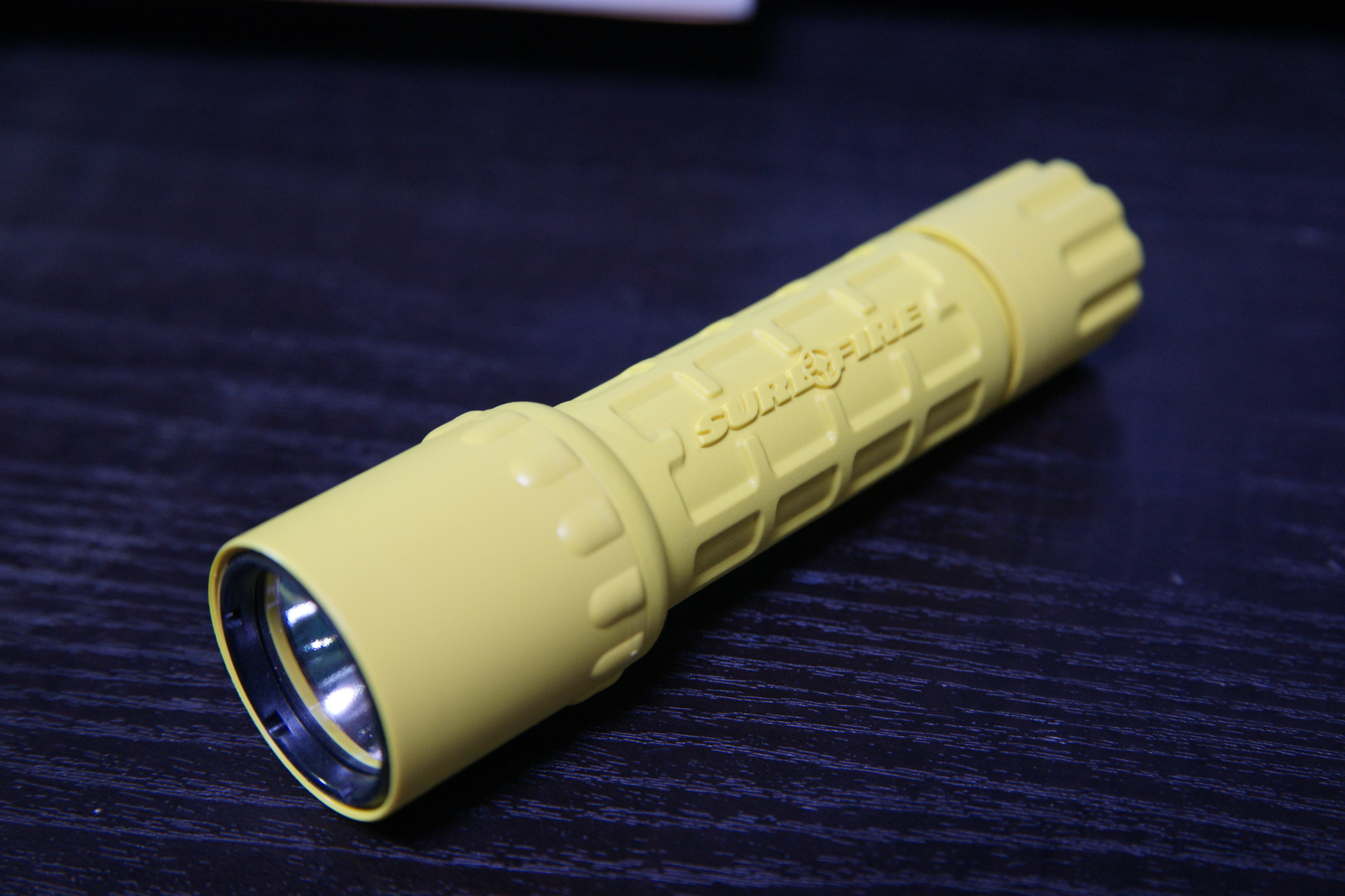 個人装備 SUREFIRE 9AN COMMANDER LUMENSFACTORY（ルーメンズ