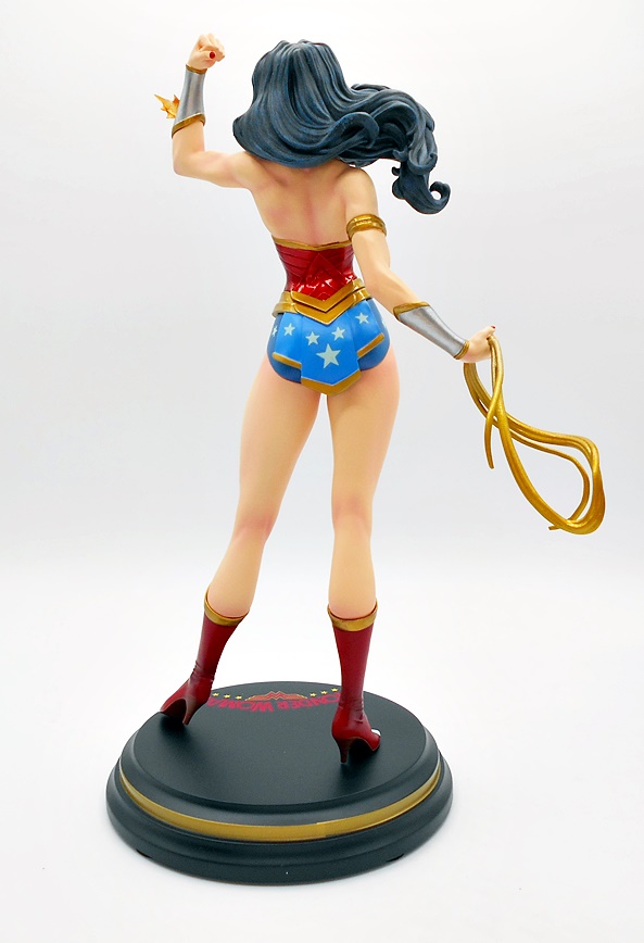 Cover Girls of the DC Universe (J. Scott Campbell) Wonder Woman by