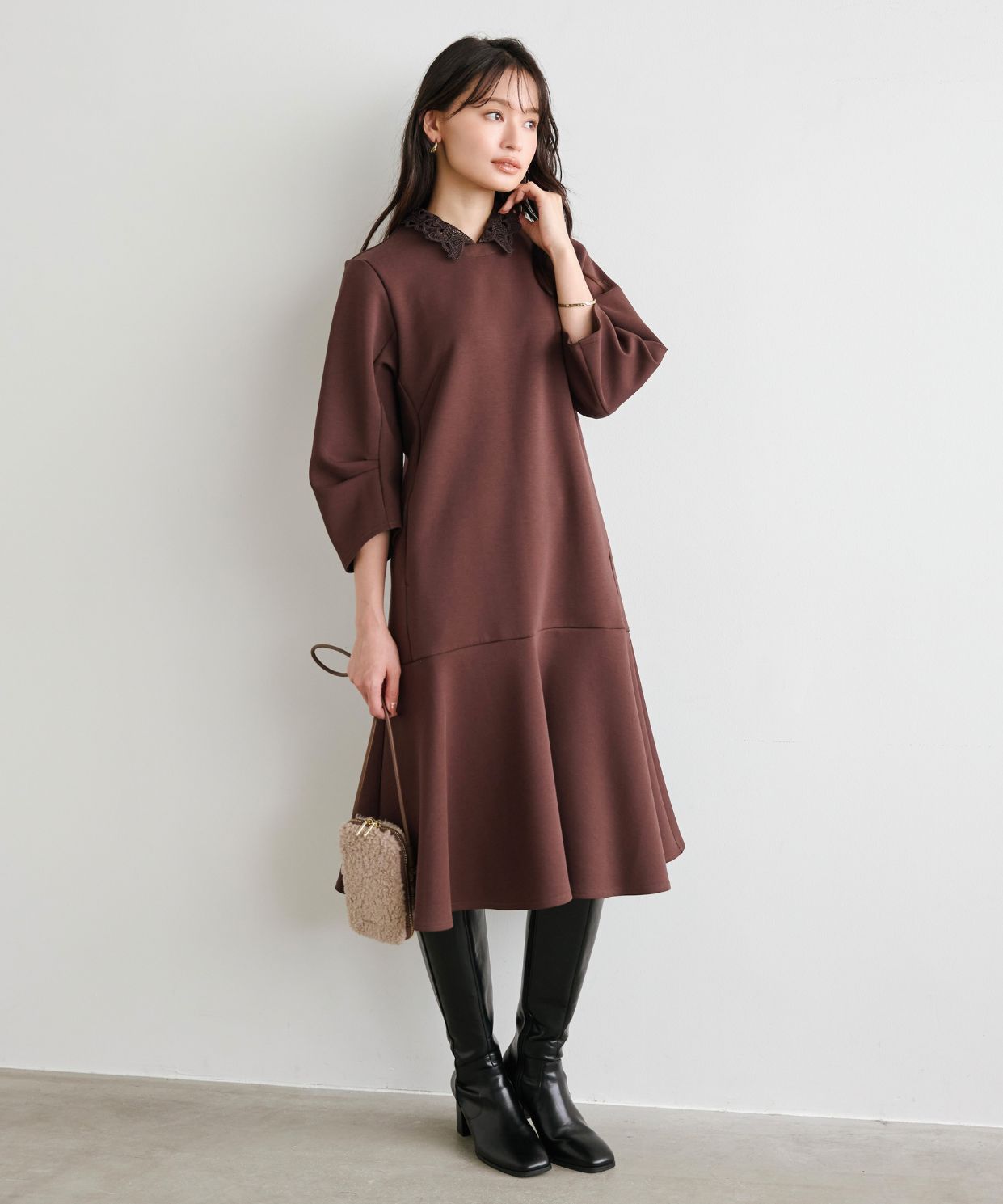 取り外し刺繍衿ミニワンピース｜Stola.（ストラ）公式通販サイト