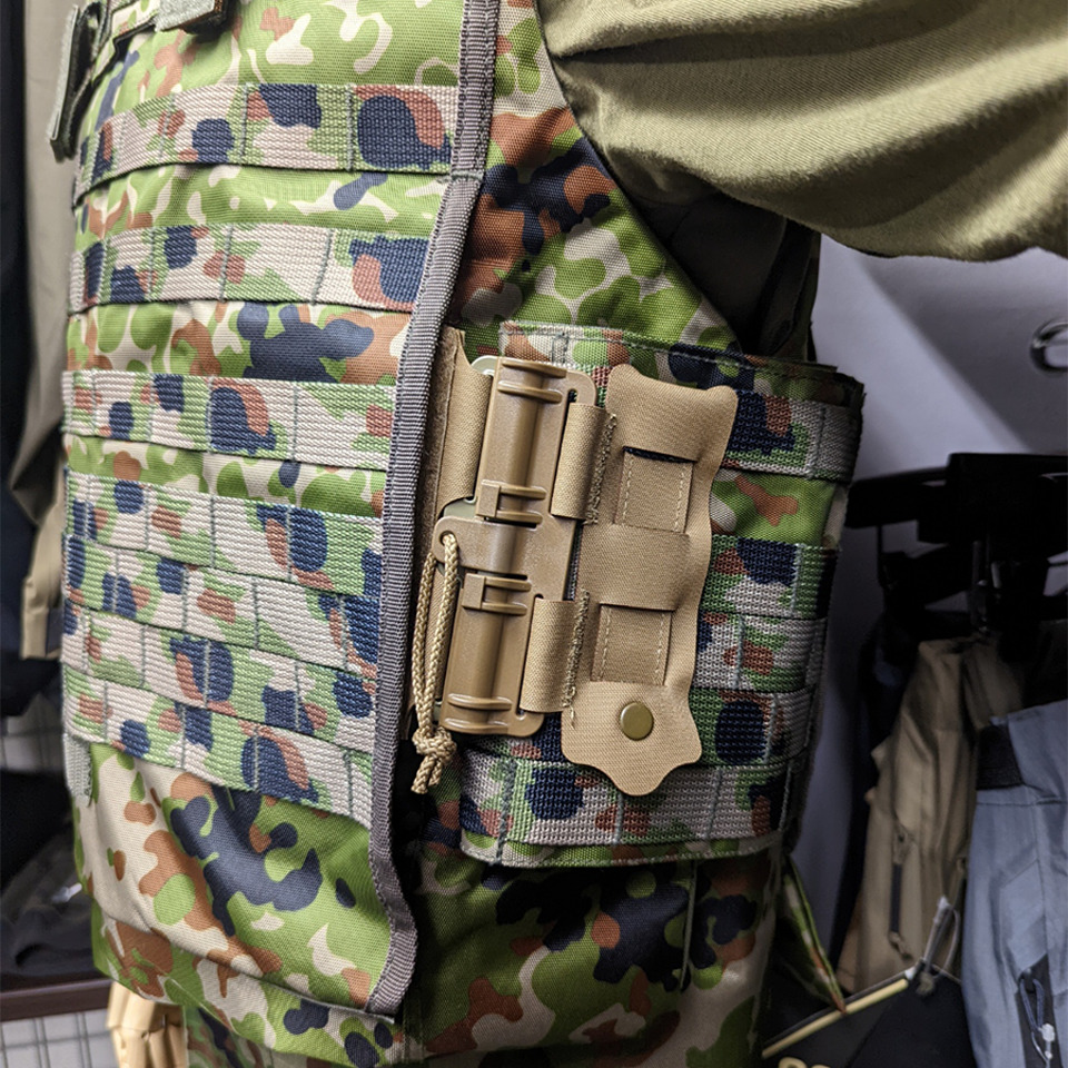 TUBES Laser / MOLLE Attachment Kit | 七洋交産株式会社 FRONTLINE