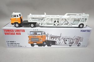 トミカリミテッドヴィンテージネオ 日野HE366 カートランスポーター