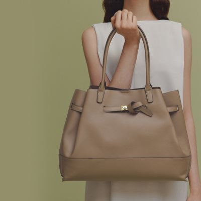 TOPKAPI(トプカピ)のシュリンクレザー ベルトデザインA4トートバッグ