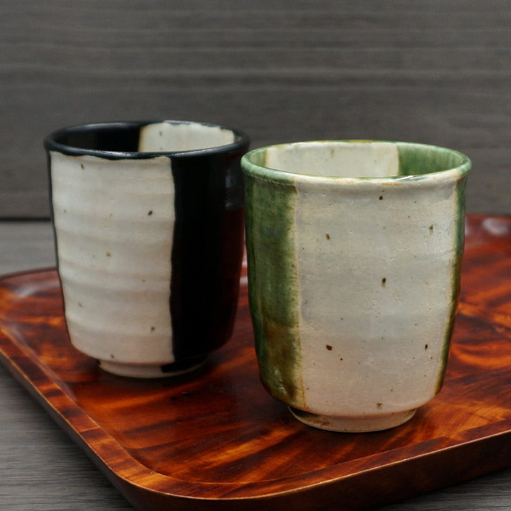 美濃焼窯元 不動窯のオンラインショップ / 織部・黒織部掛分点紋 組湯呑