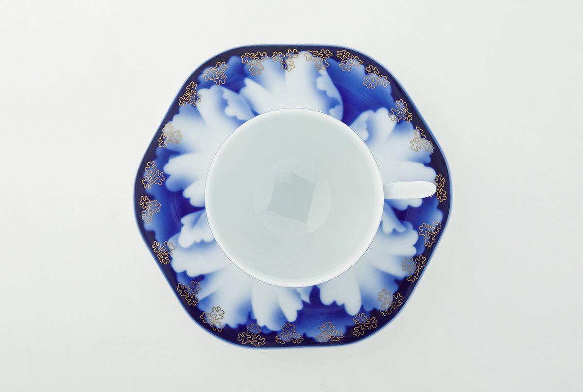 有田焼 深川製磁 牡丹金ミル 台.冠付6寸 飾壺 宮内庁御用達 宮内庁