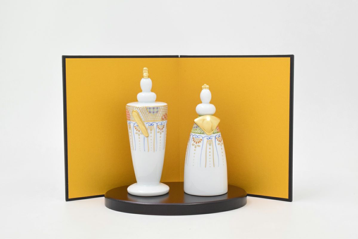 鍋島花兎 煎茶碗揃 | 有田焼 深川製磁｜公式オンラインストア