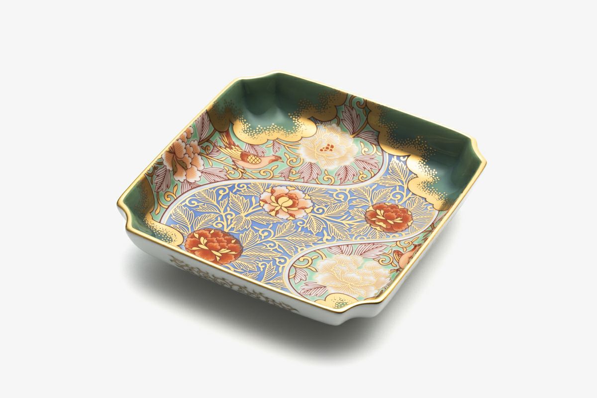 染錦金彩雲竜 角4号飾皿 | 有田焼 深川製磁｜公式オンラインストア