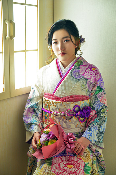 にしか呉服店 | 振袖の販売・レンタルから、御宮参り・七五三の写真